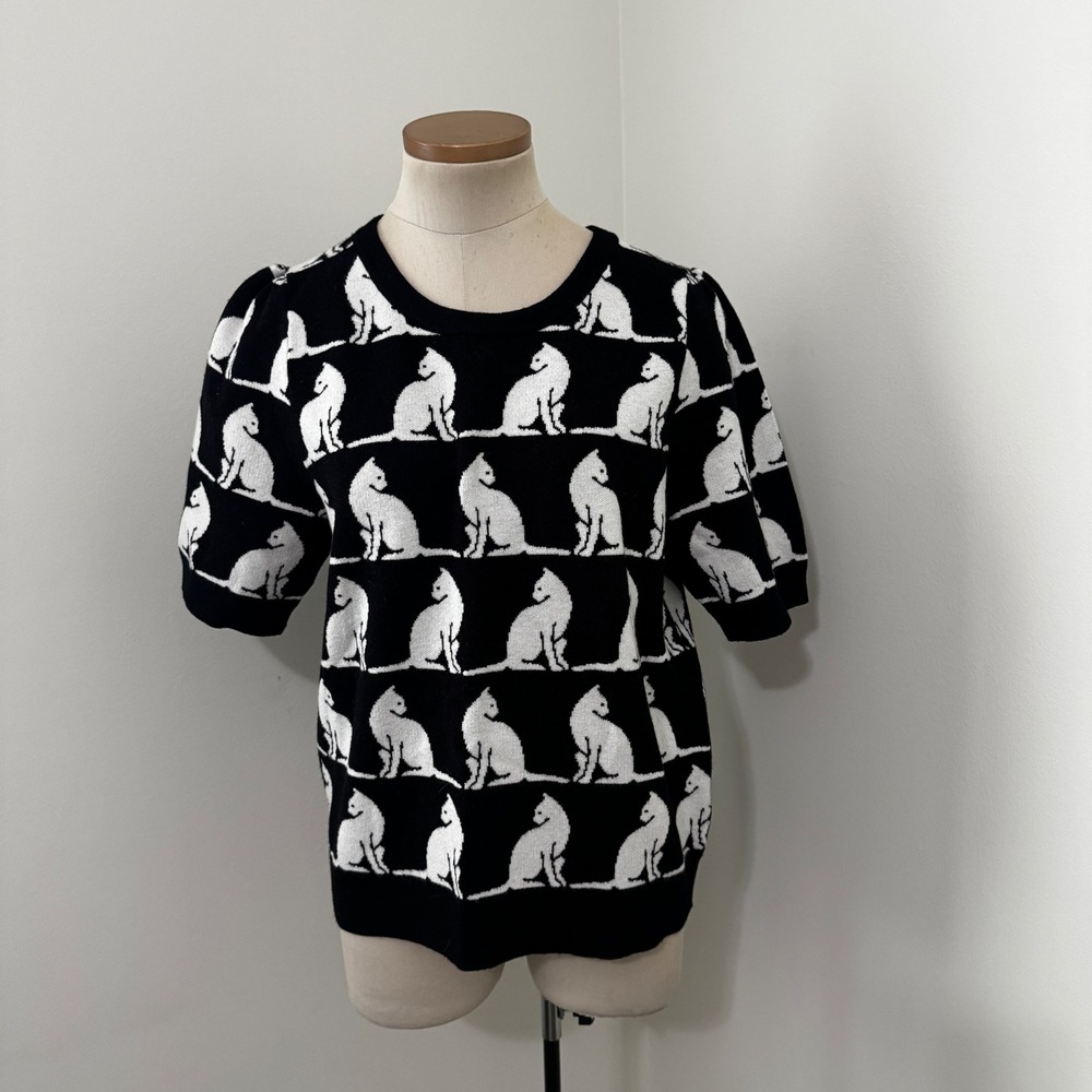 Maeve Medium Black White Cats Short Sleeve Sweater Top Novelty Whimsical - Picture 2 of 7